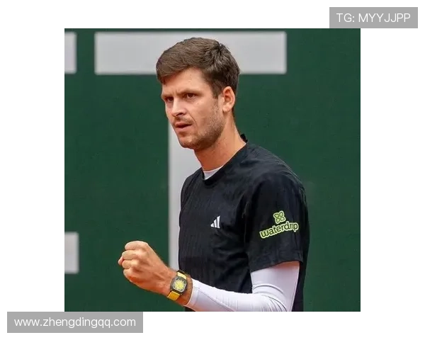 德约科维奇再创网坛传奇强势夺冠点燃新赛季竞争格局 德约科维奇再创网坛传奇强势夺冠点燃新赛季竞争格局